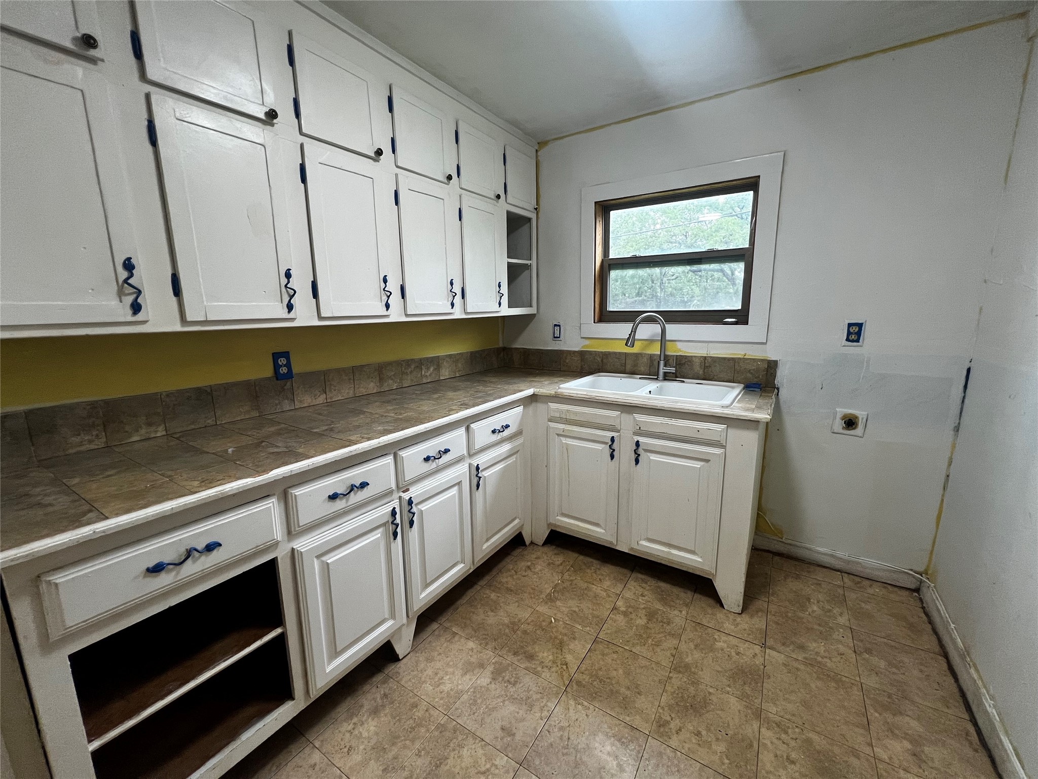 319 Ridgecrest Court Azle TX 76020
