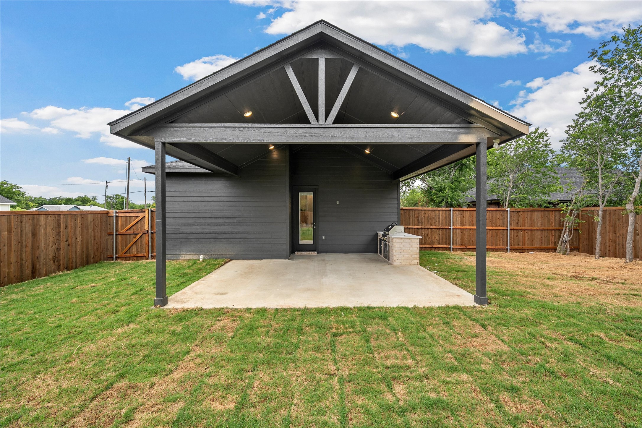 109 Sycamore Street Hillsboro TX 76645