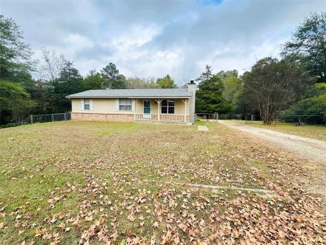 4225 N White Oak Road Gladewater TX 75647