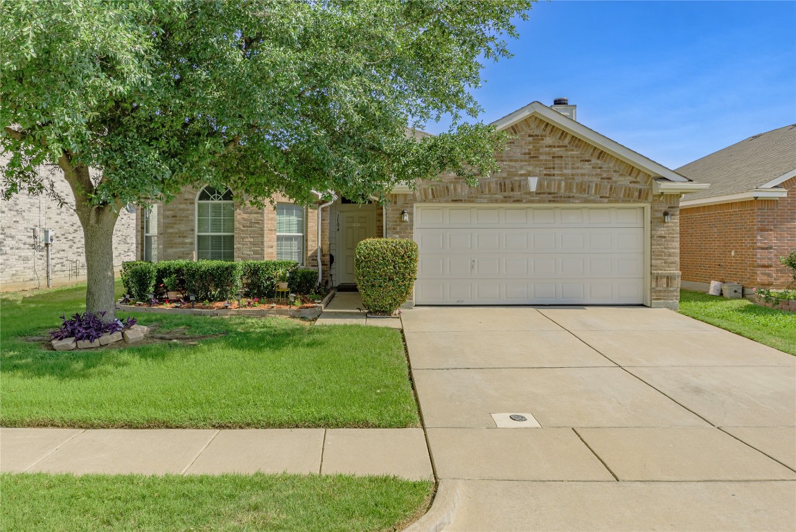 1104 Rosedale Springs Lane Fort Worth TX 76134