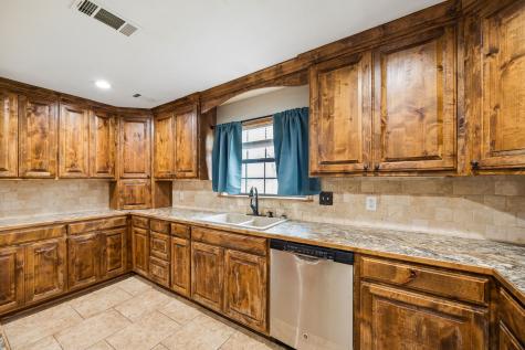597 E Main Street Van TX 75790