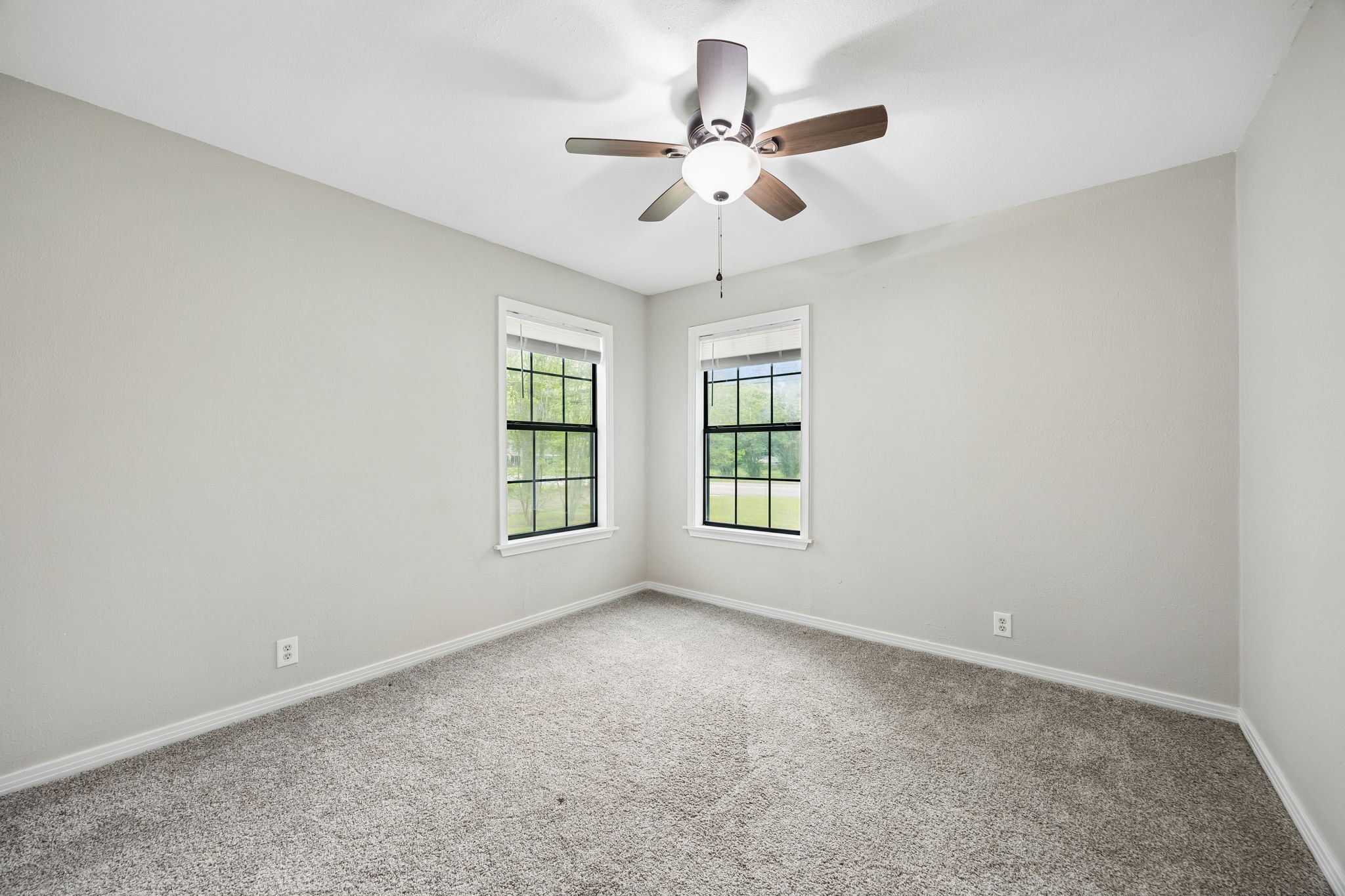 597 E Main Street Van TX 75790