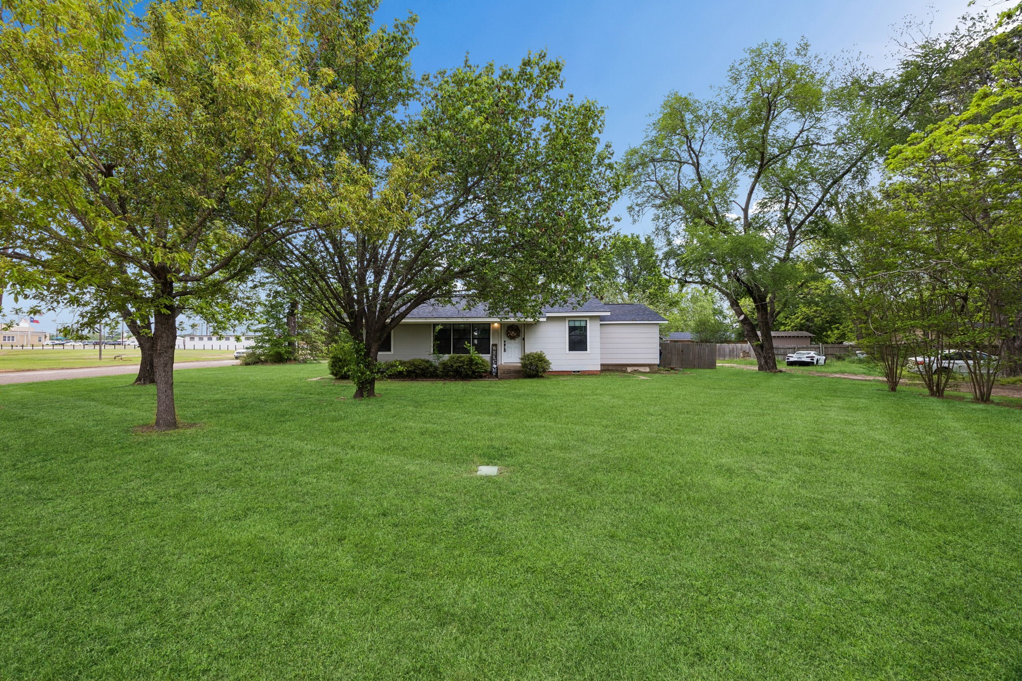 597 E Main Street Van TX 75790