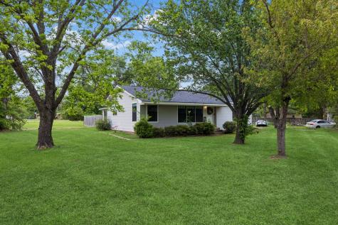 597 E Main Street Van TX 75790