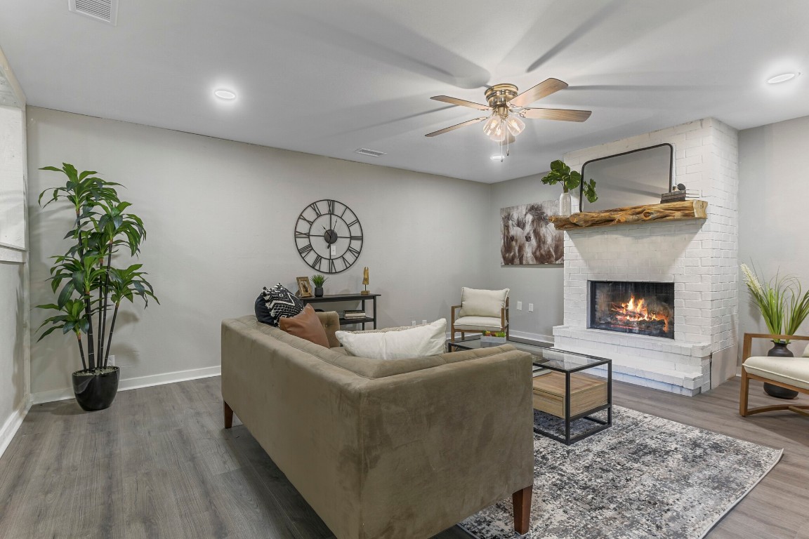 212 W 5th Street Weatherford TX 76086