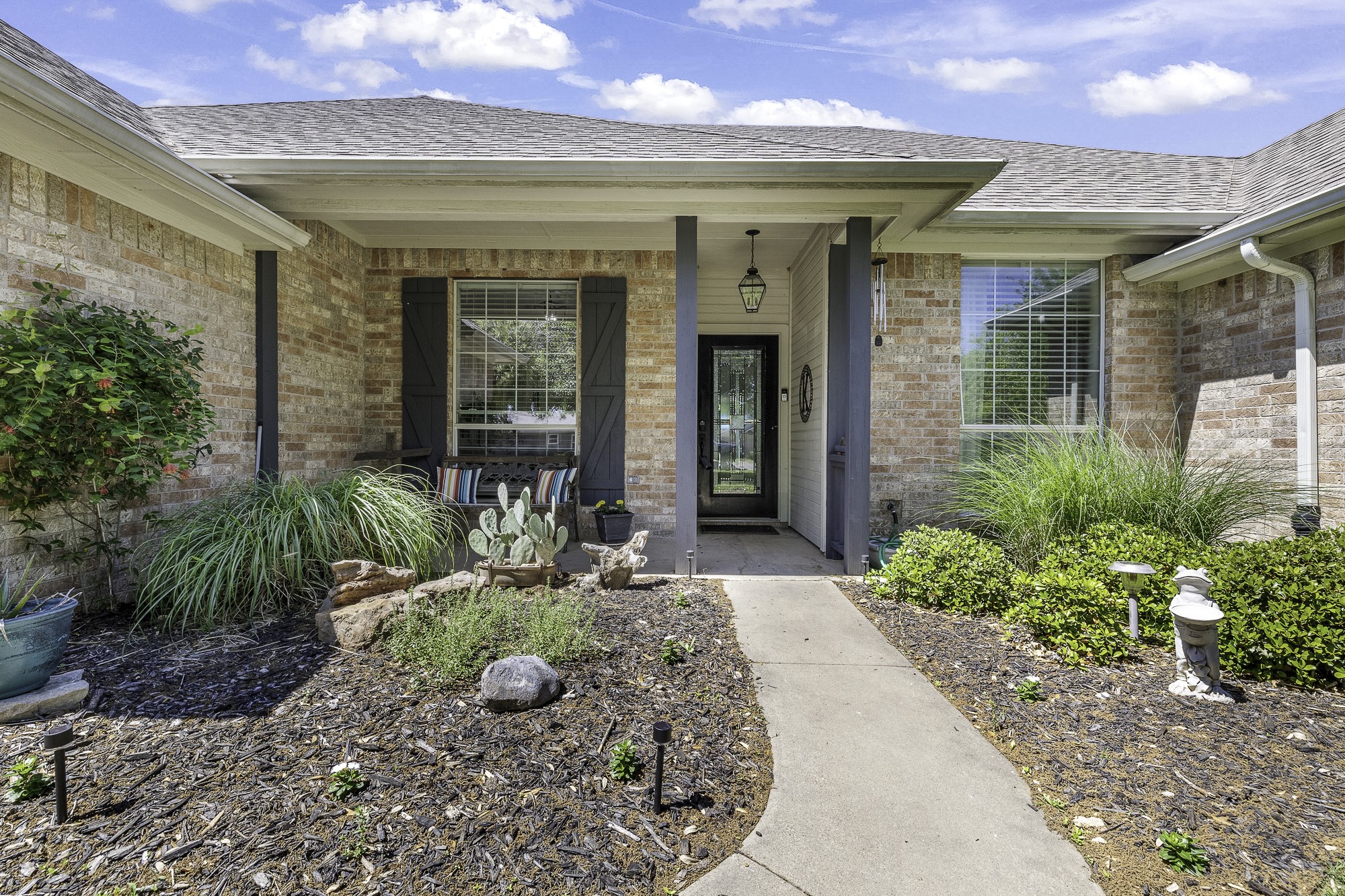 218 Granada Calle Street Granbury TX 76049