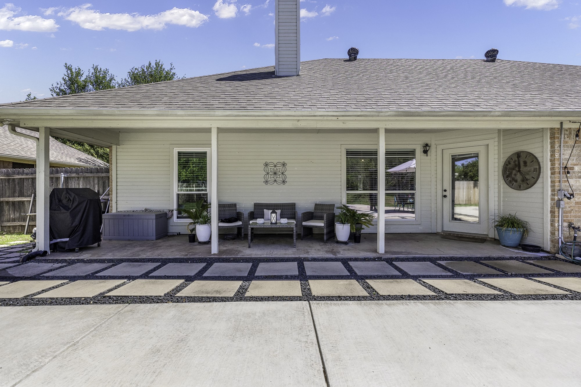 218 Granada Calle Street Granbury TX 76049