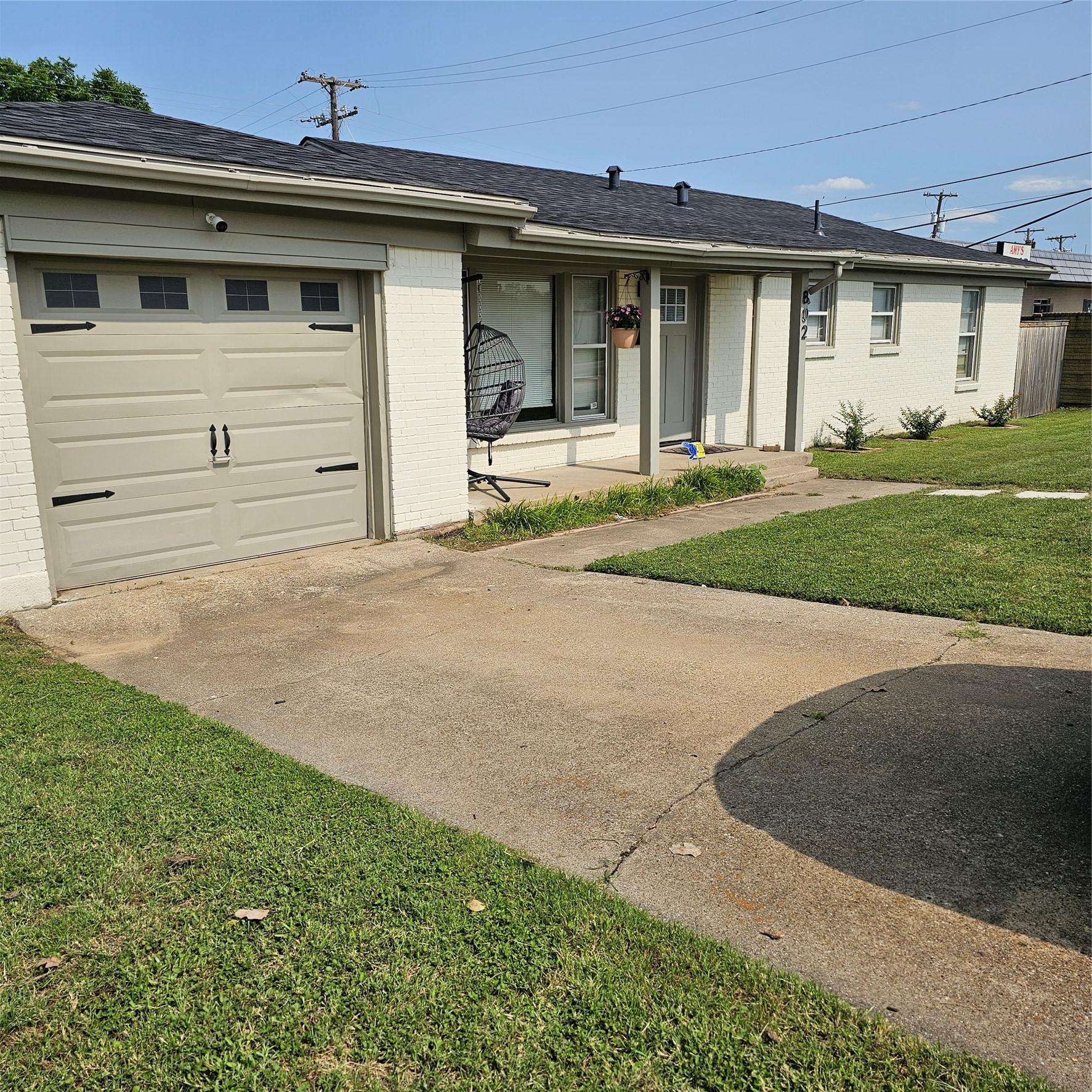 802 Brown Trail Bedford TX 76022
