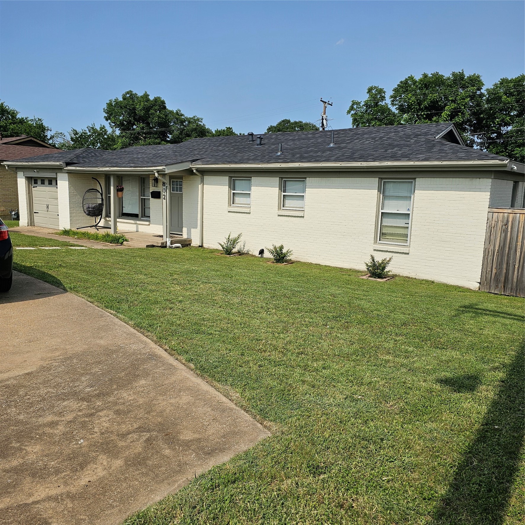 802 Brown Trail Bedford TX 76022