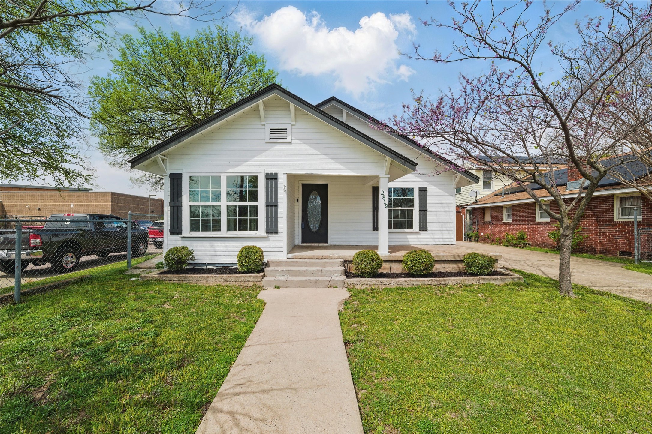 2819 Emmett Street Dallas TX 75211