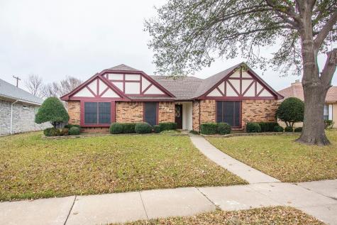 3806 Knights Bridge Drive Rowlett TX 75088