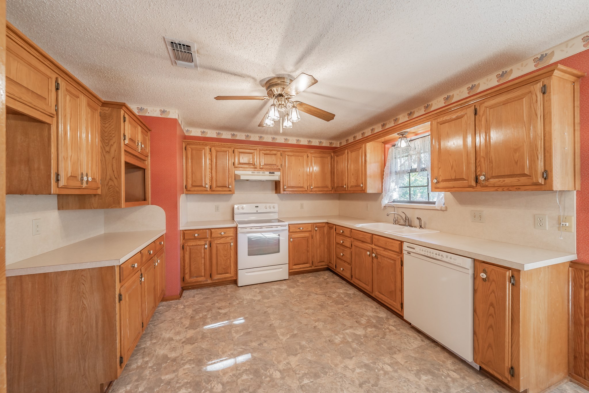 501 Lazy B Lane Springtown TX 76082