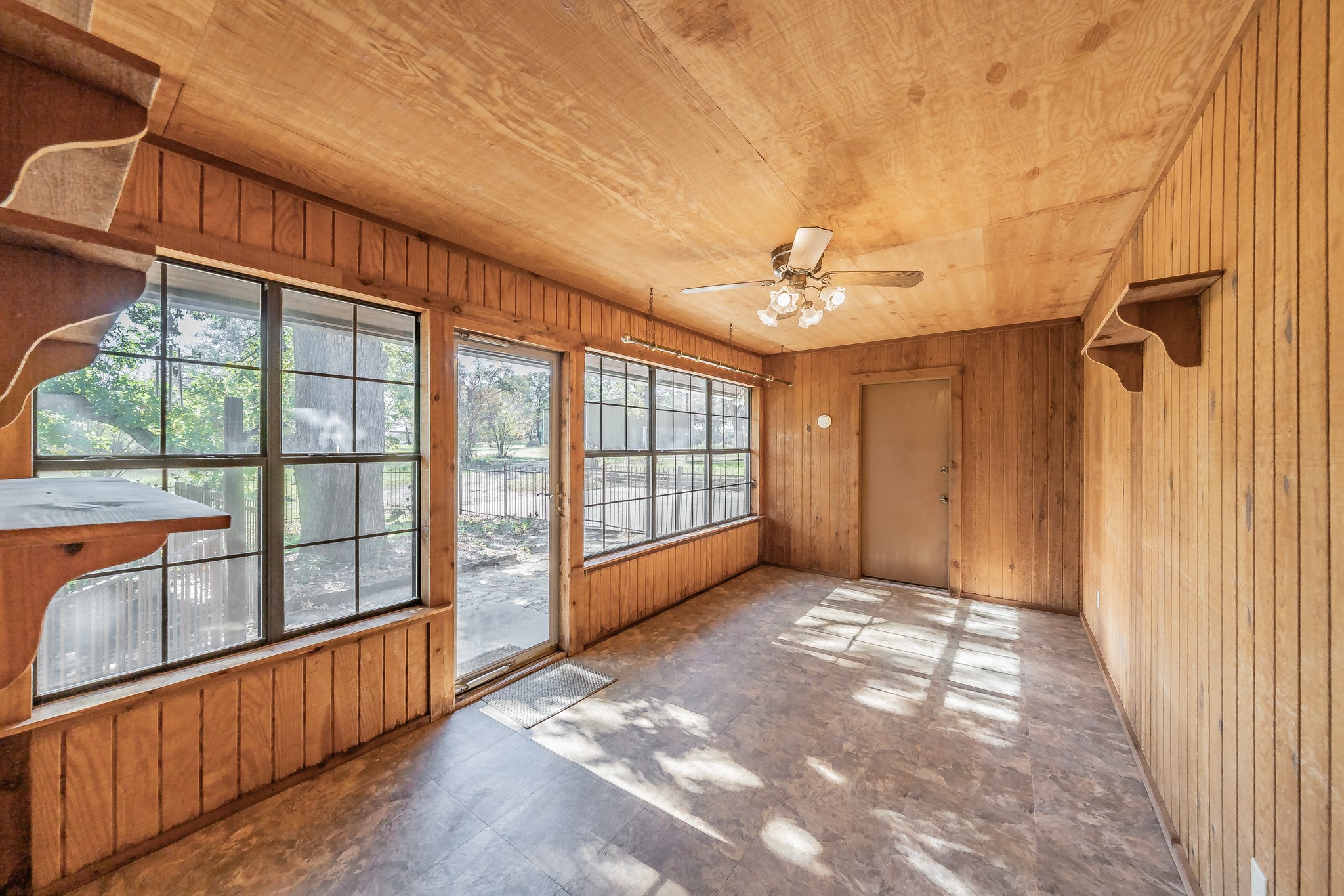 501 Lazy B Lane Springtown TX 76082