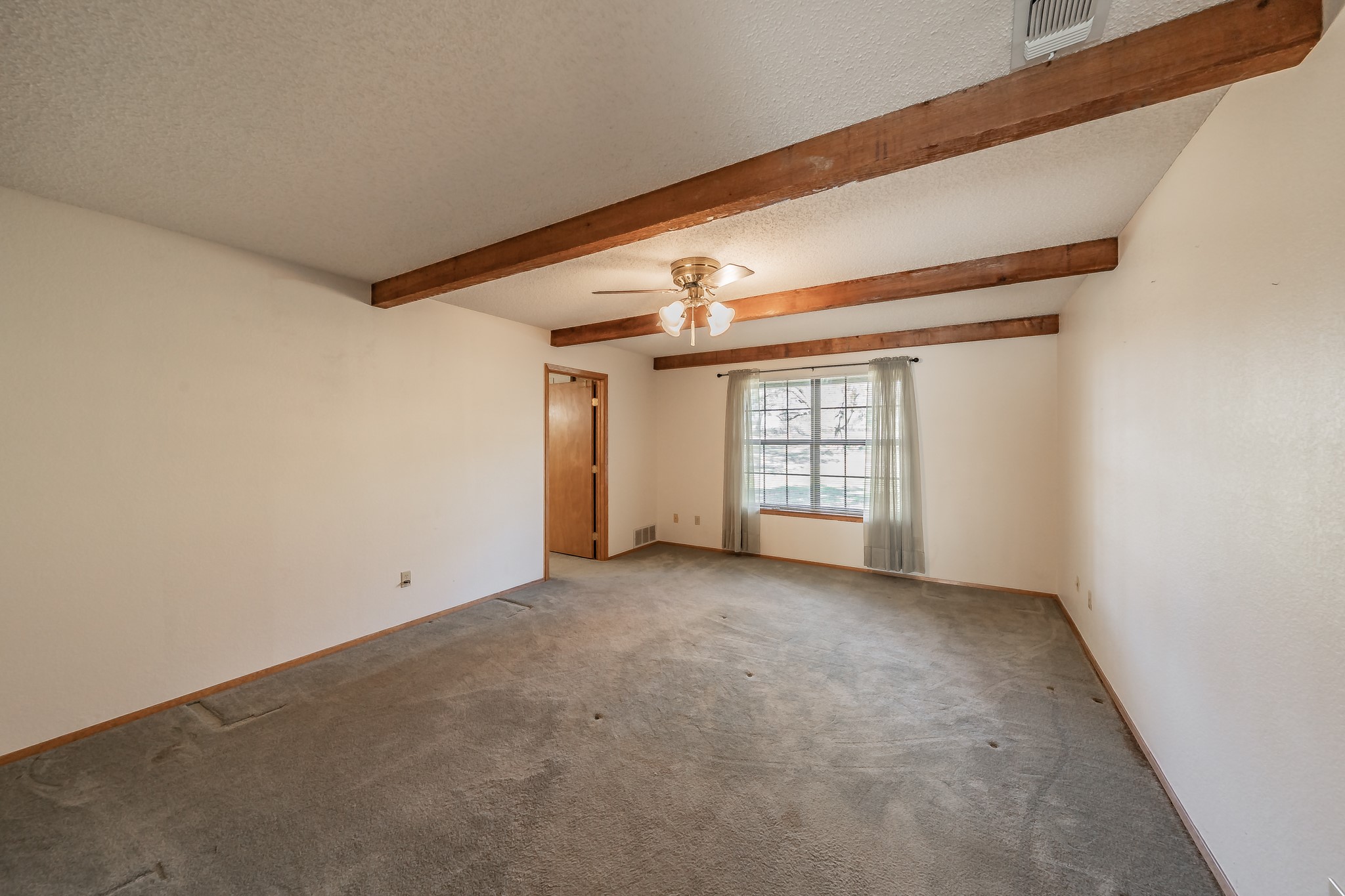 501 Lazy B Lane Springtown TX 76082