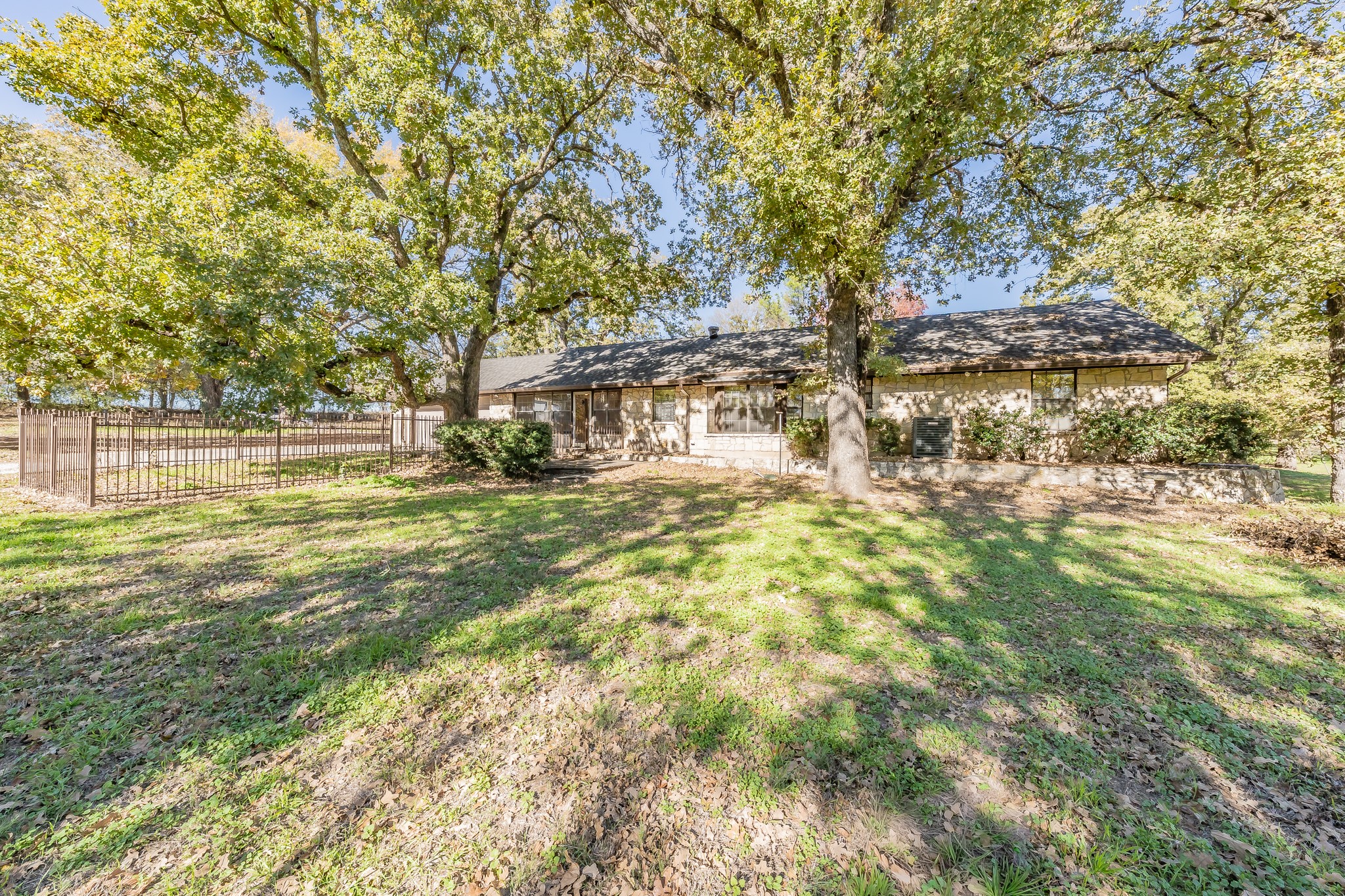501 Lazy B Lane Springtown TX 76082