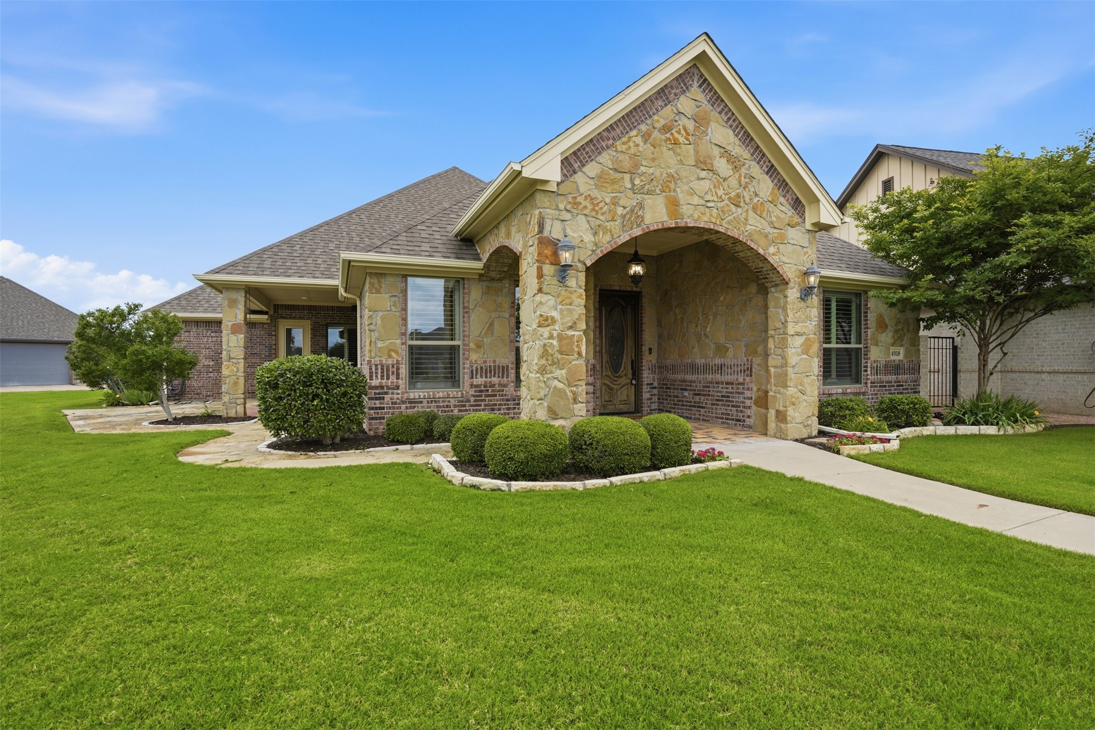 4918 Centre Court Granbury TX 76049