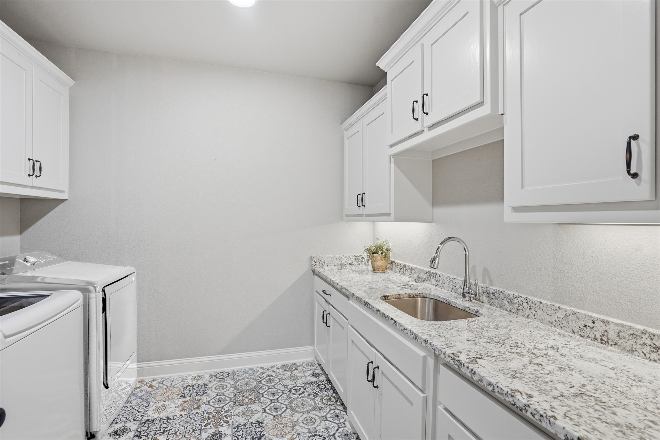 4918 Centre Court Granbury TX 76049