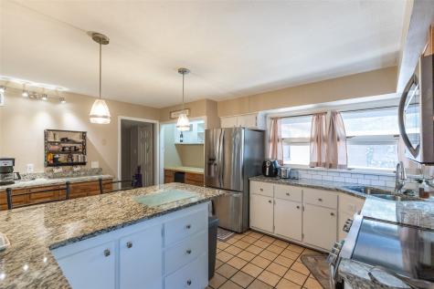 109 Circle Of Holly Abilene TX 79605