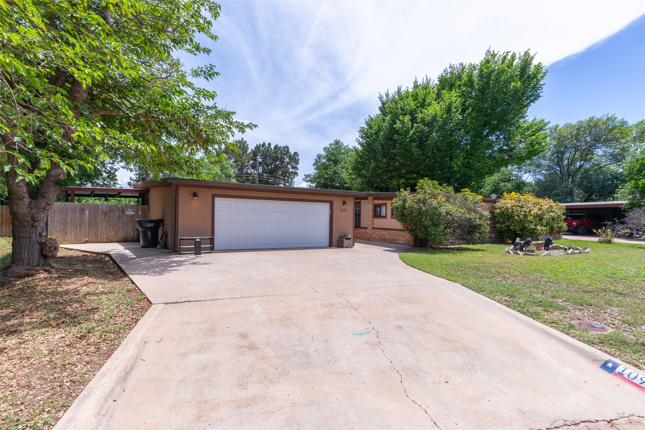 109 Circle Of Holly Abilene TX 79605