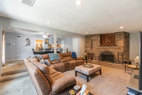 109 Circle Of Holly Abilene TX 79605