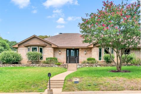 311 Woodbrook Drive Desoto TX 75115