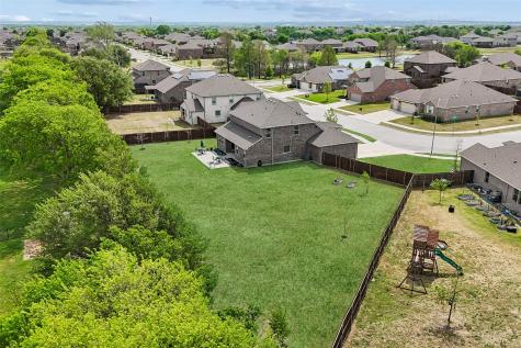 1512 Gentle Creek Lane Fort Worth TX 76052