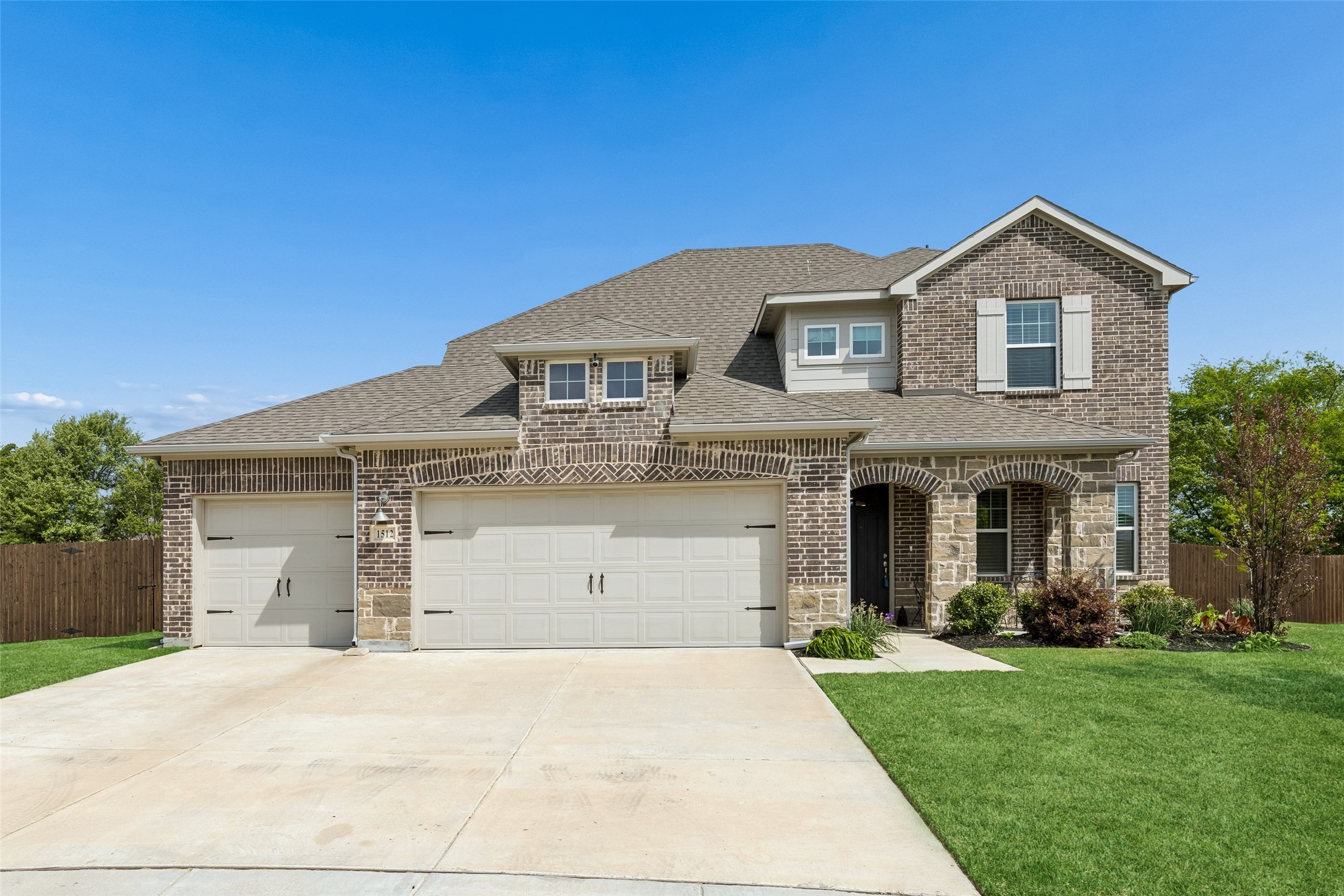 1512 Gentle Creek Lane Fort Worth TX 76052