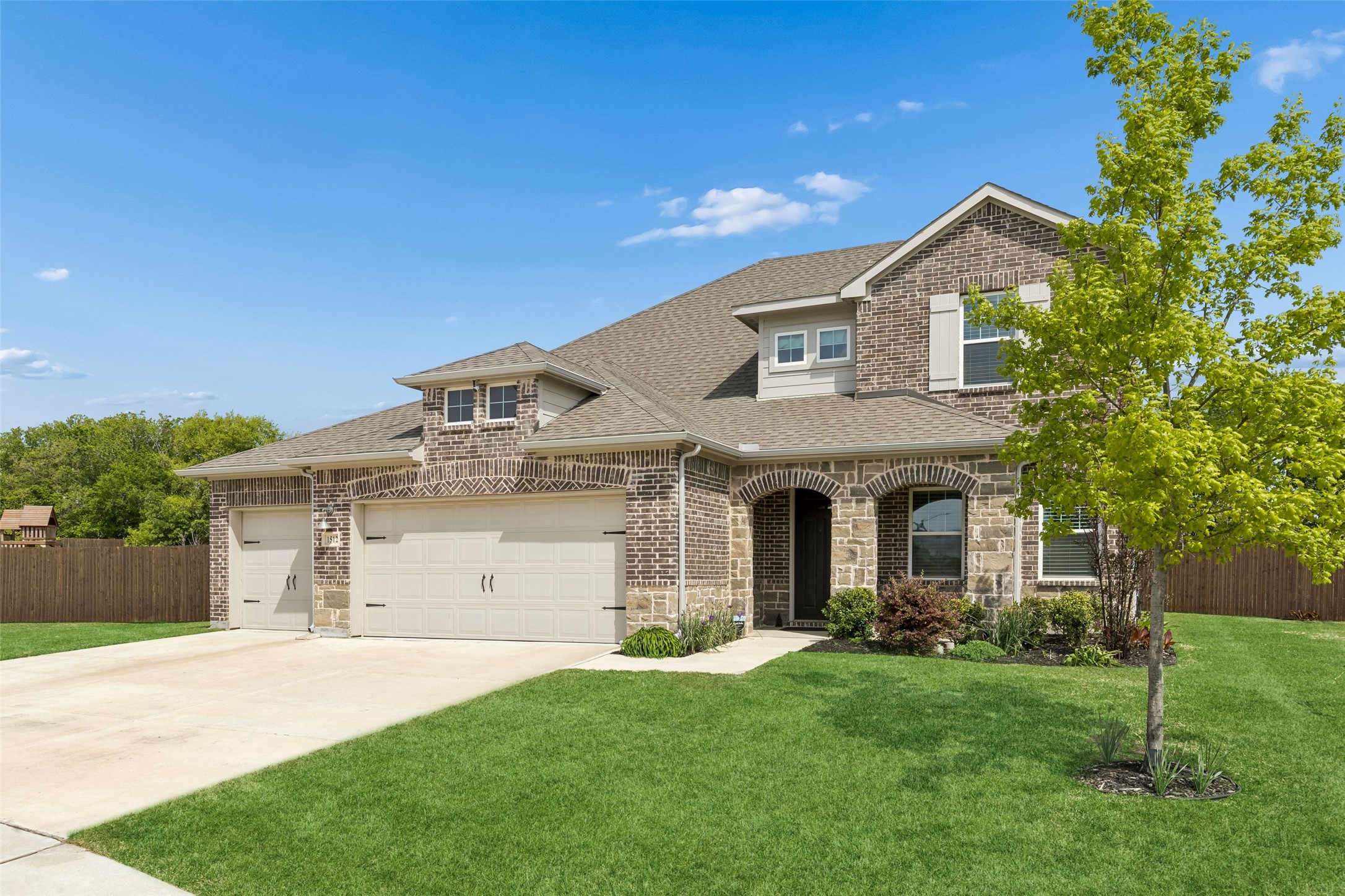 1512 Gentle Creek Lane Fort Worth TX 76052