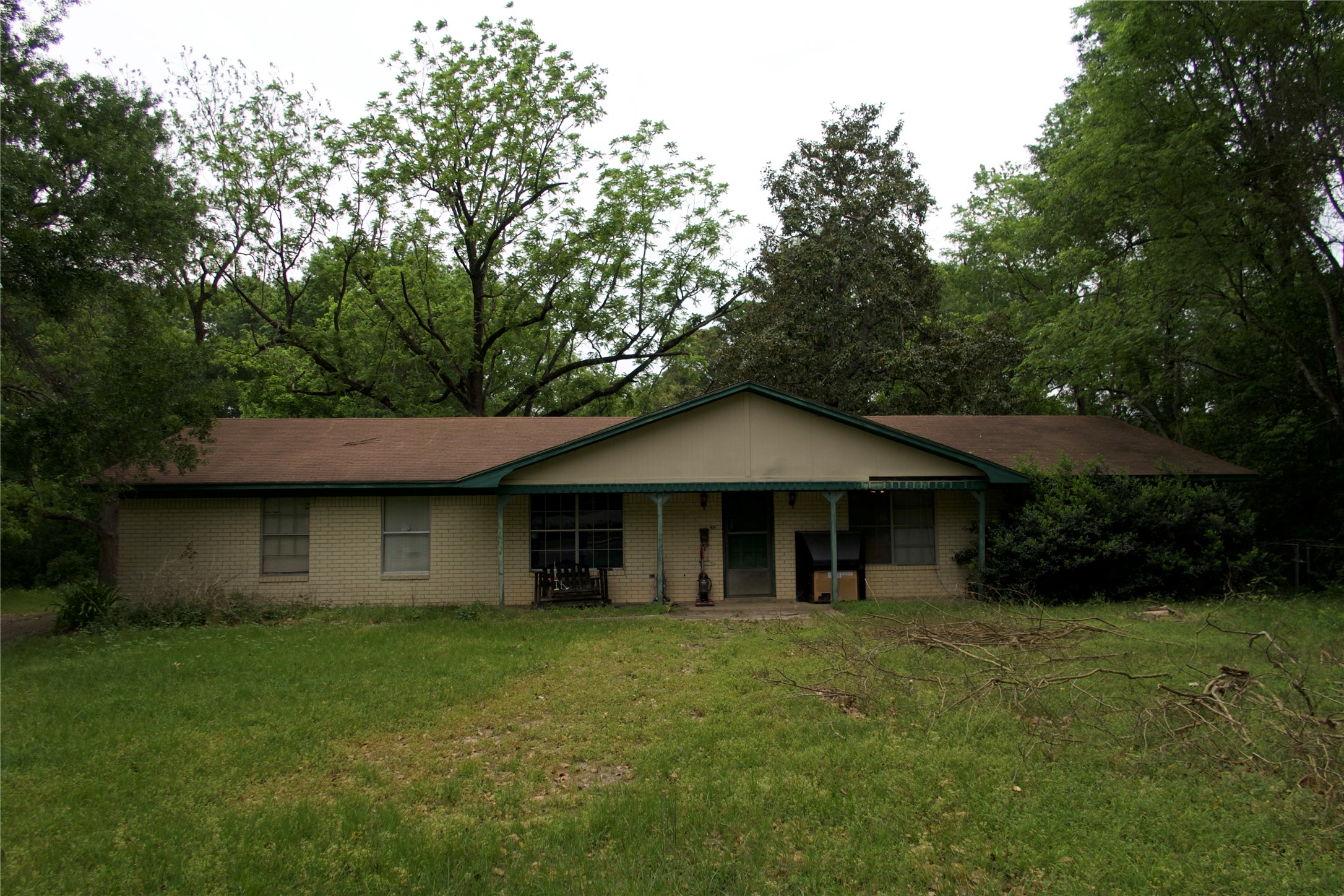 805 S Bradford Street Overton TX 75684