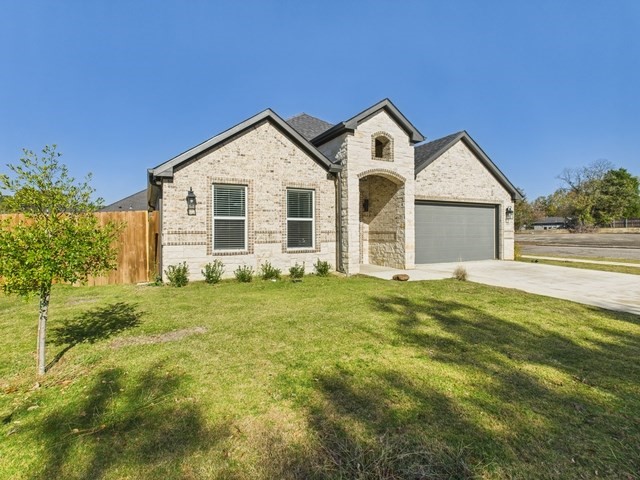 511 Richardson Street Athens TX 75751