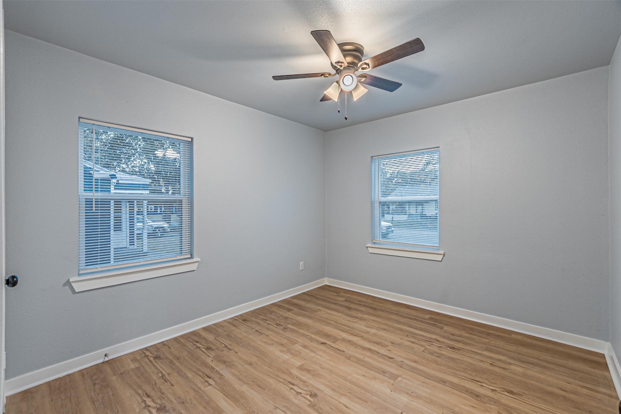 1216 Greenbrier Drive River Oaks TX 76114