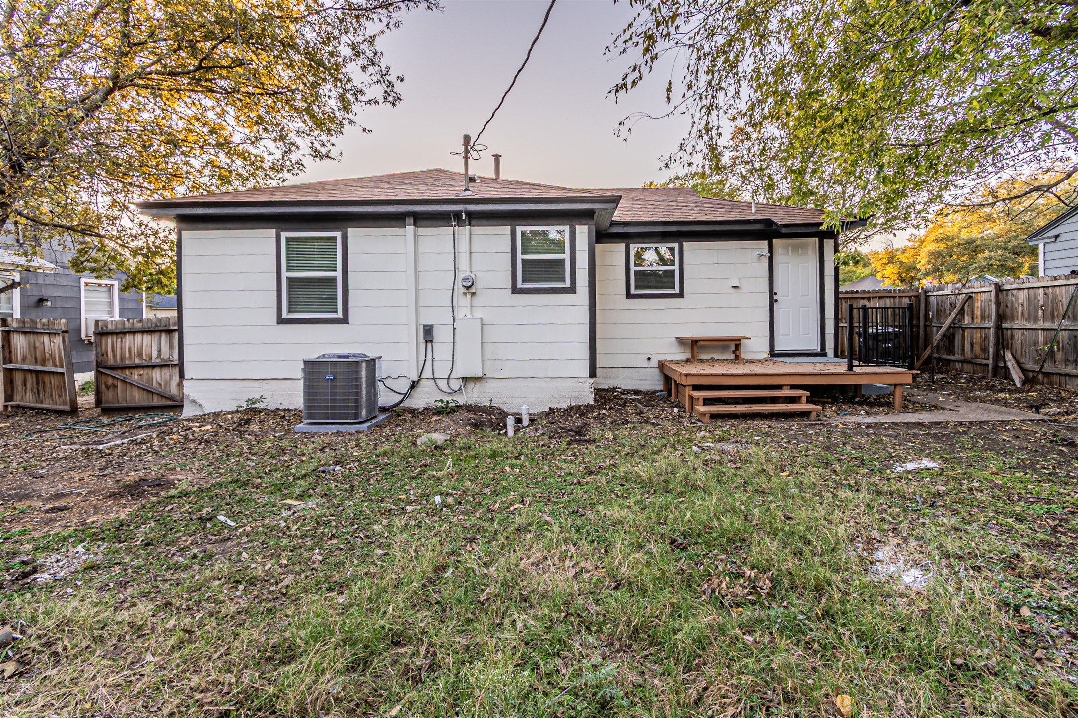 1216 Greenbrier Drive River Oaks TX 76114