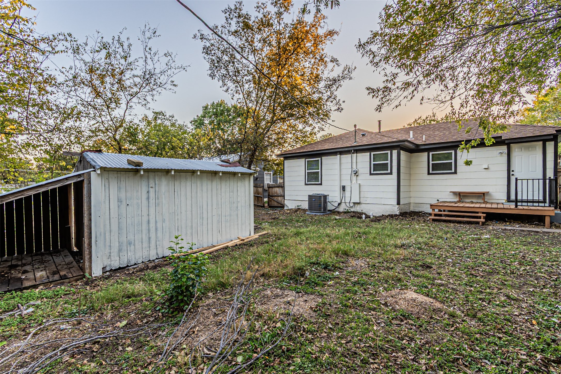 1216 Greenbrier Drive River Oaks TX 76114