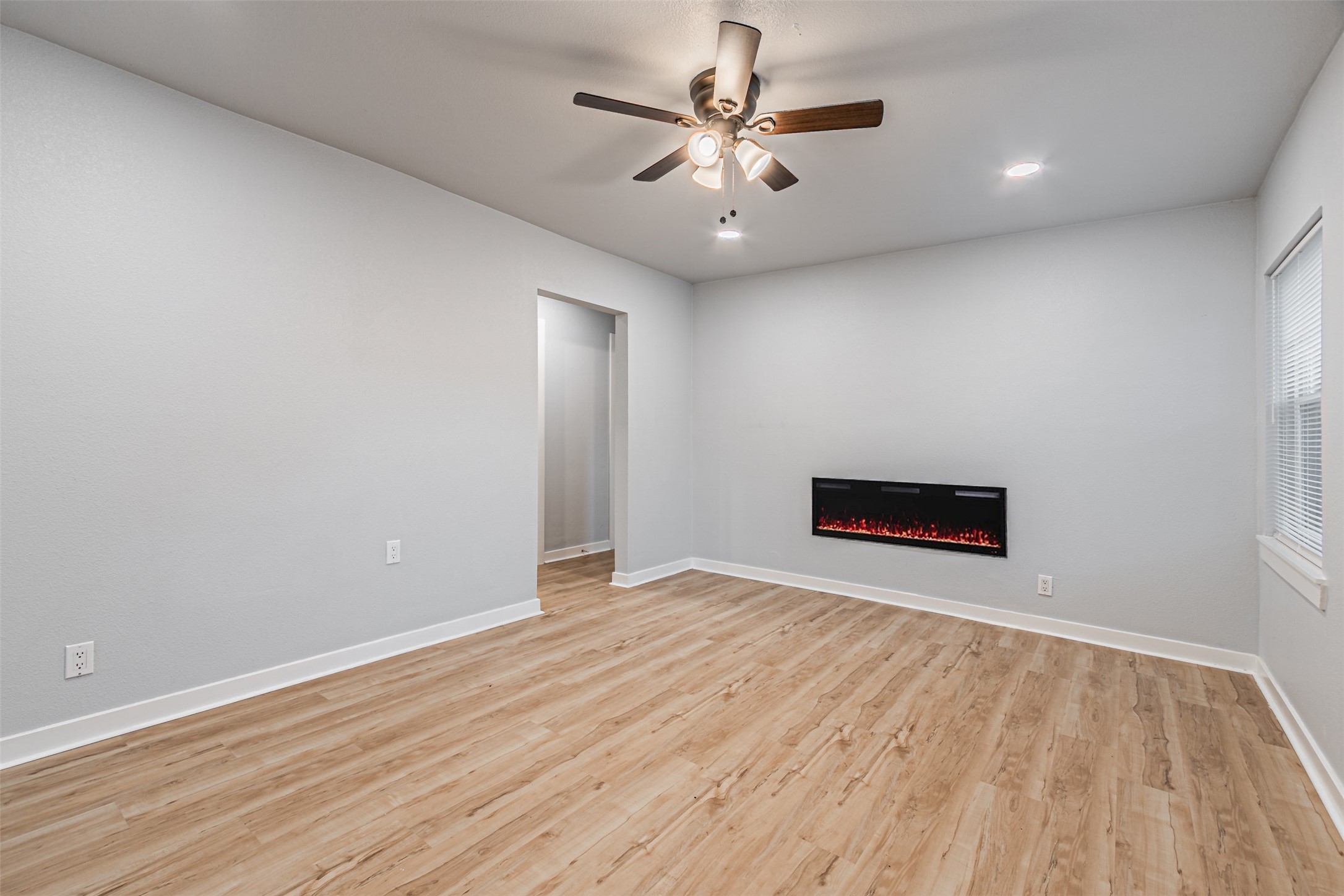 1216 Greenbrier Drive River Oaks TX 76114