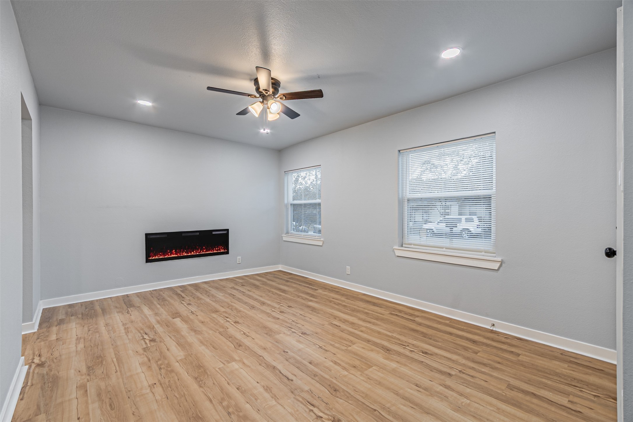 1216 Greenbrier Drive River Oaks TX 76114