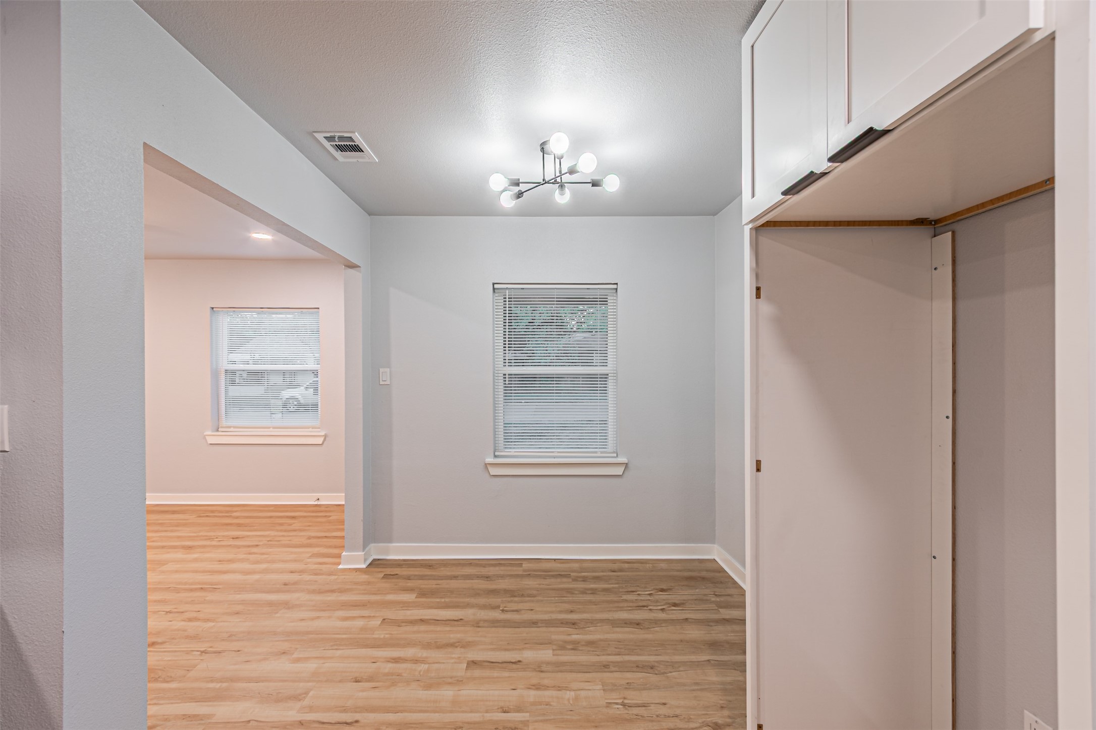 1216 Greenbrier Drive River Oaks TX 76114