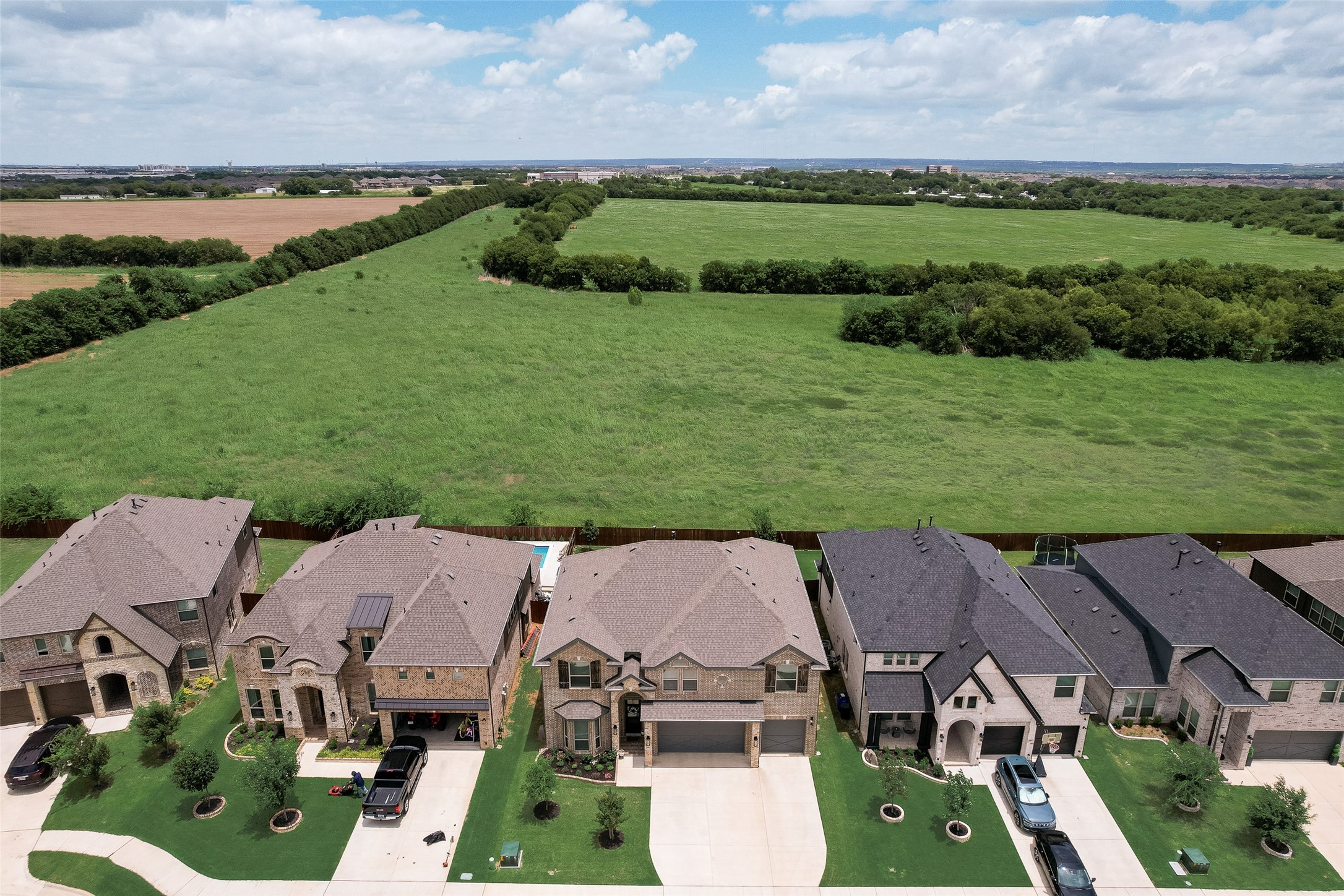 2005 Pelican Drive Mansfield TX 76063