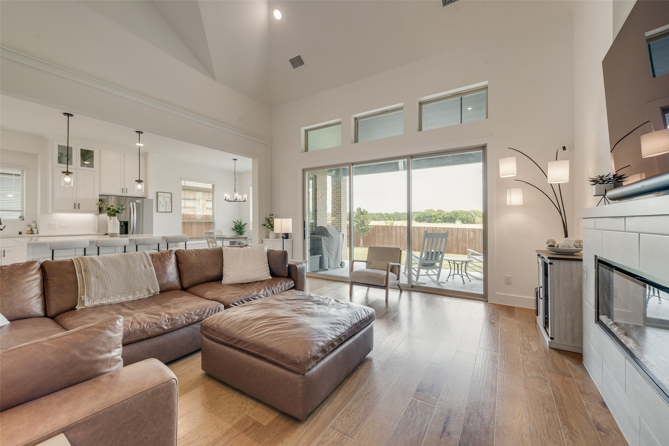 2005 Pelican Drive Mansfield TX 76063