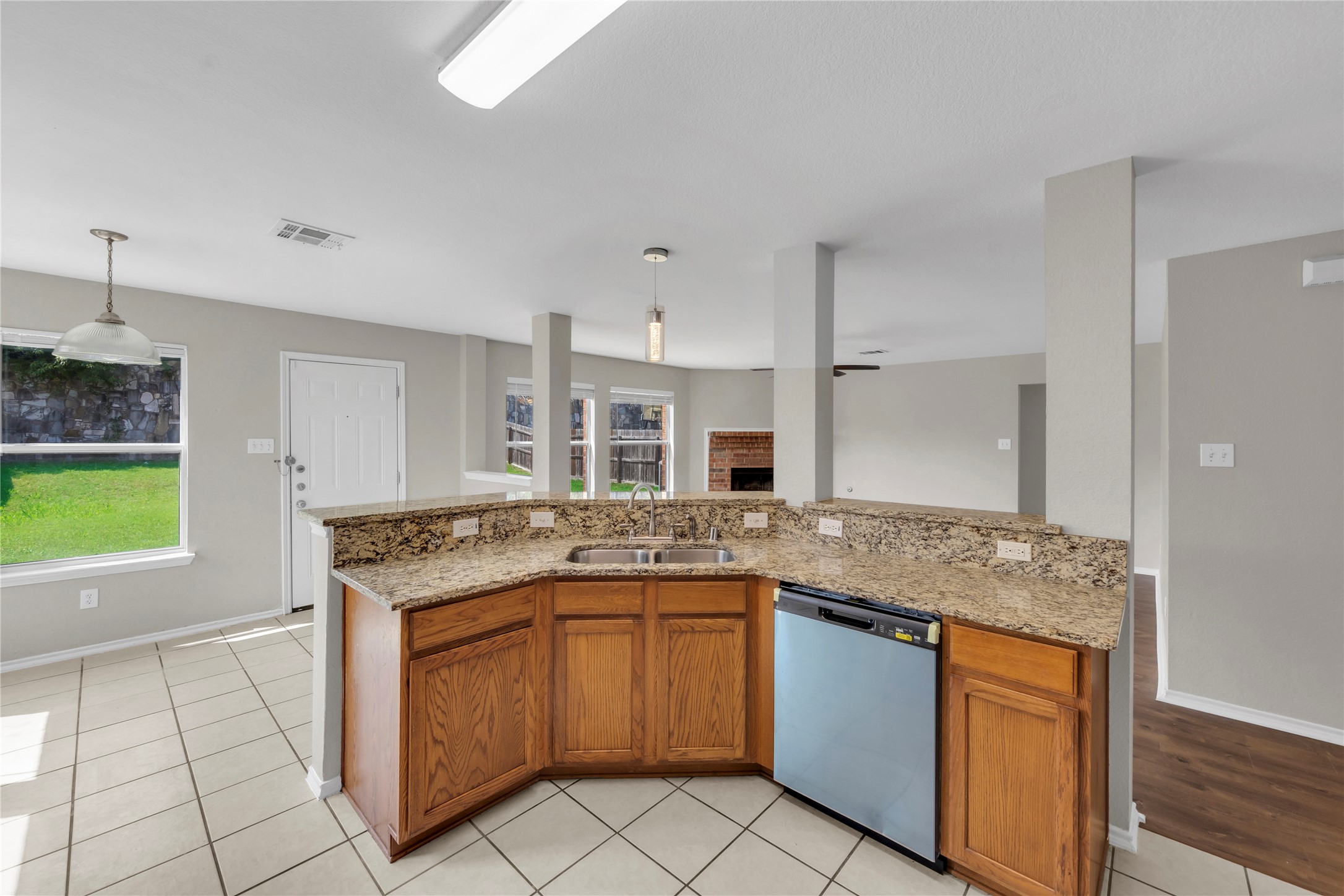 2325 Hummingbird Way Mesquite TX 75181
