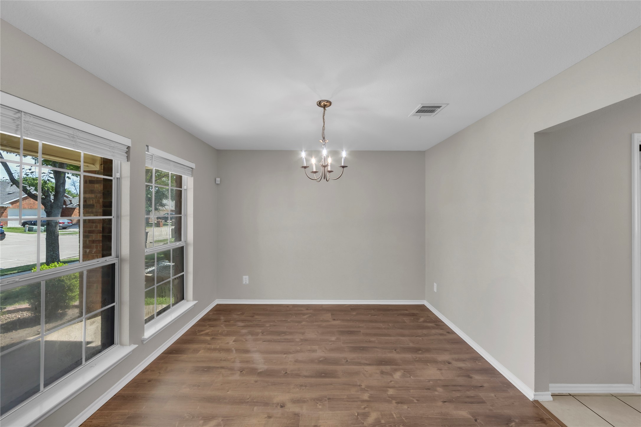 2325 Hummingbird Way Mesquite TX 75181