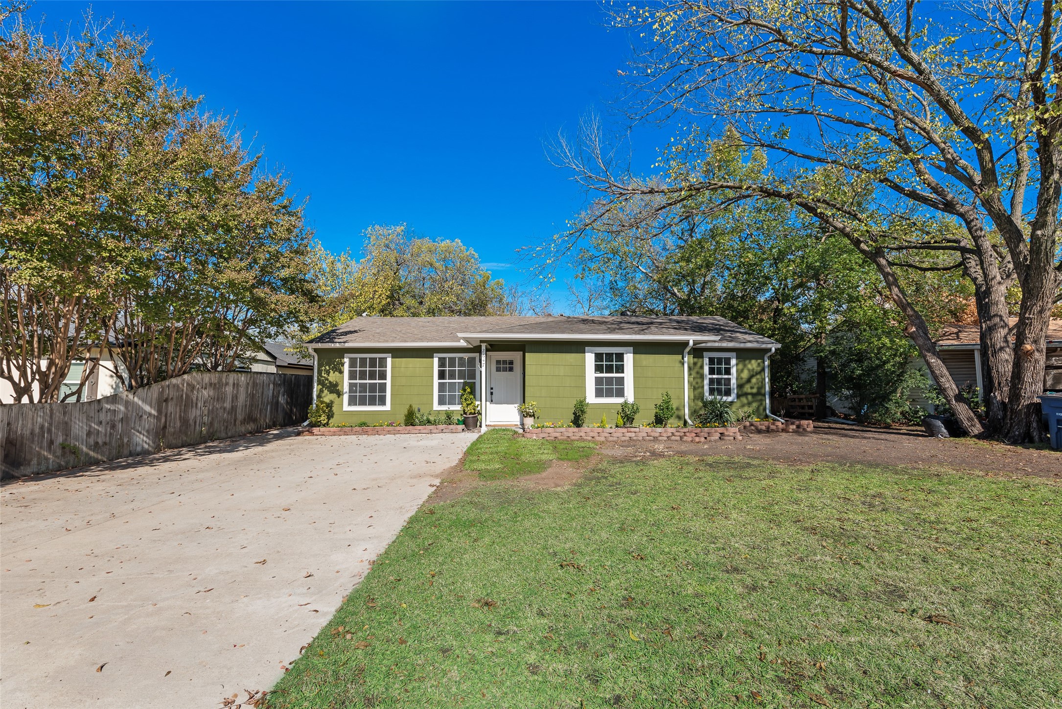 2647 Province Lane Dallas TX 75228