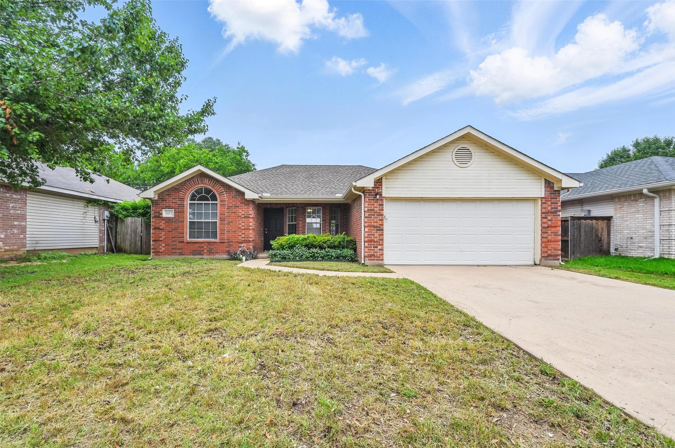 1412 Mockingbird Lane Desoto TX 75115