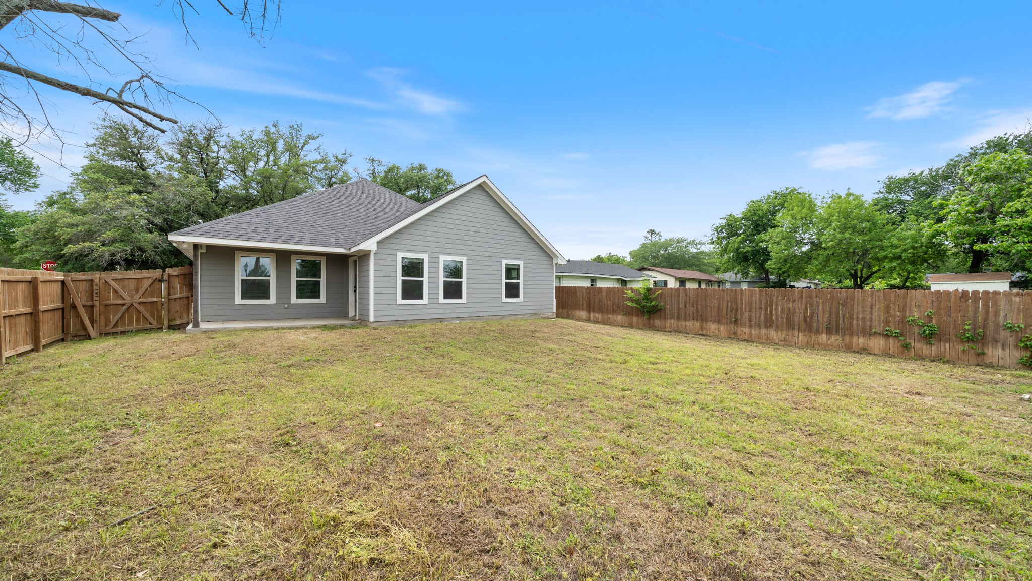 207 E Mccoulskey Street Terrell TX 75160