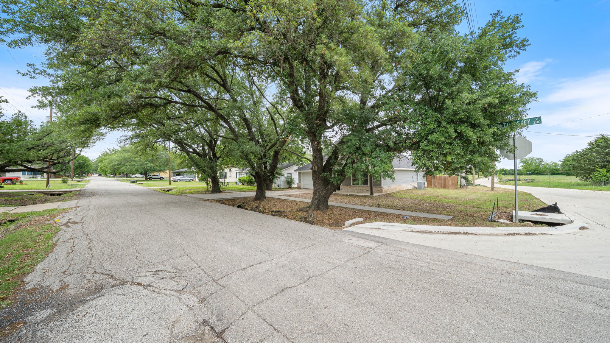 207 E Mccoulskey Street Terrell TX 75160