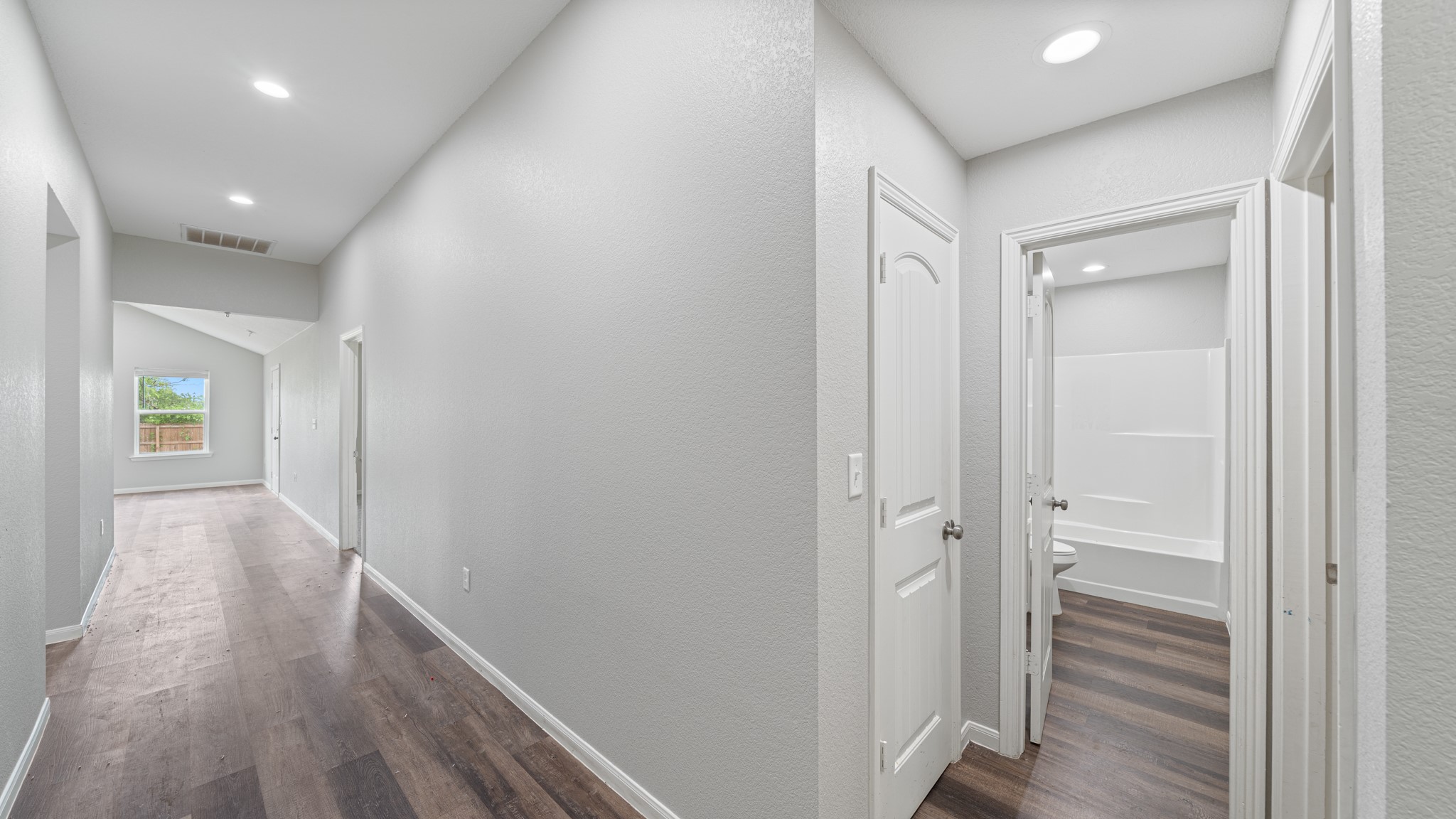 207 E Mccoulskey Street Terrell TX 75160