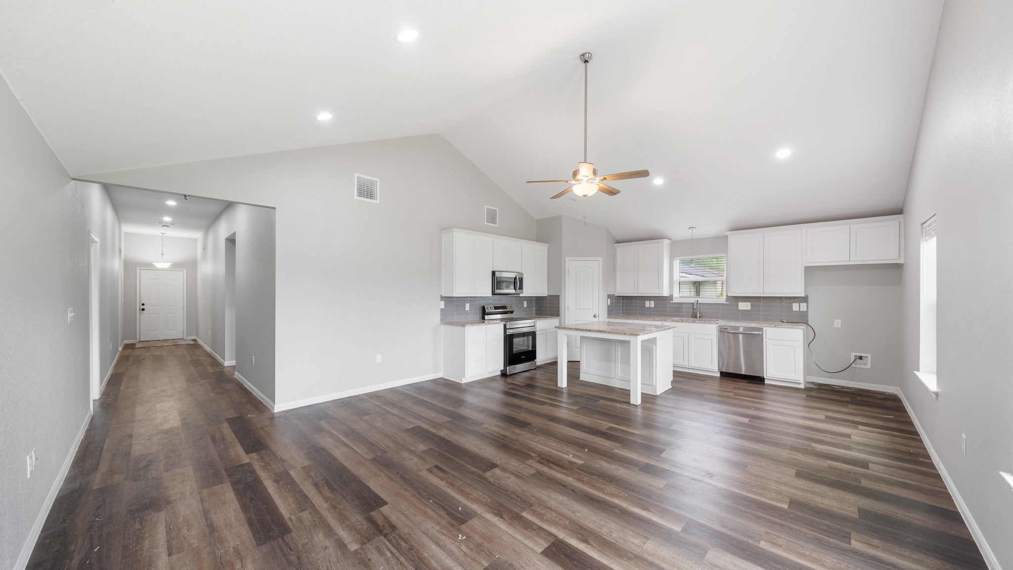 207 E Mccoulskey Street Terrell TX 75160