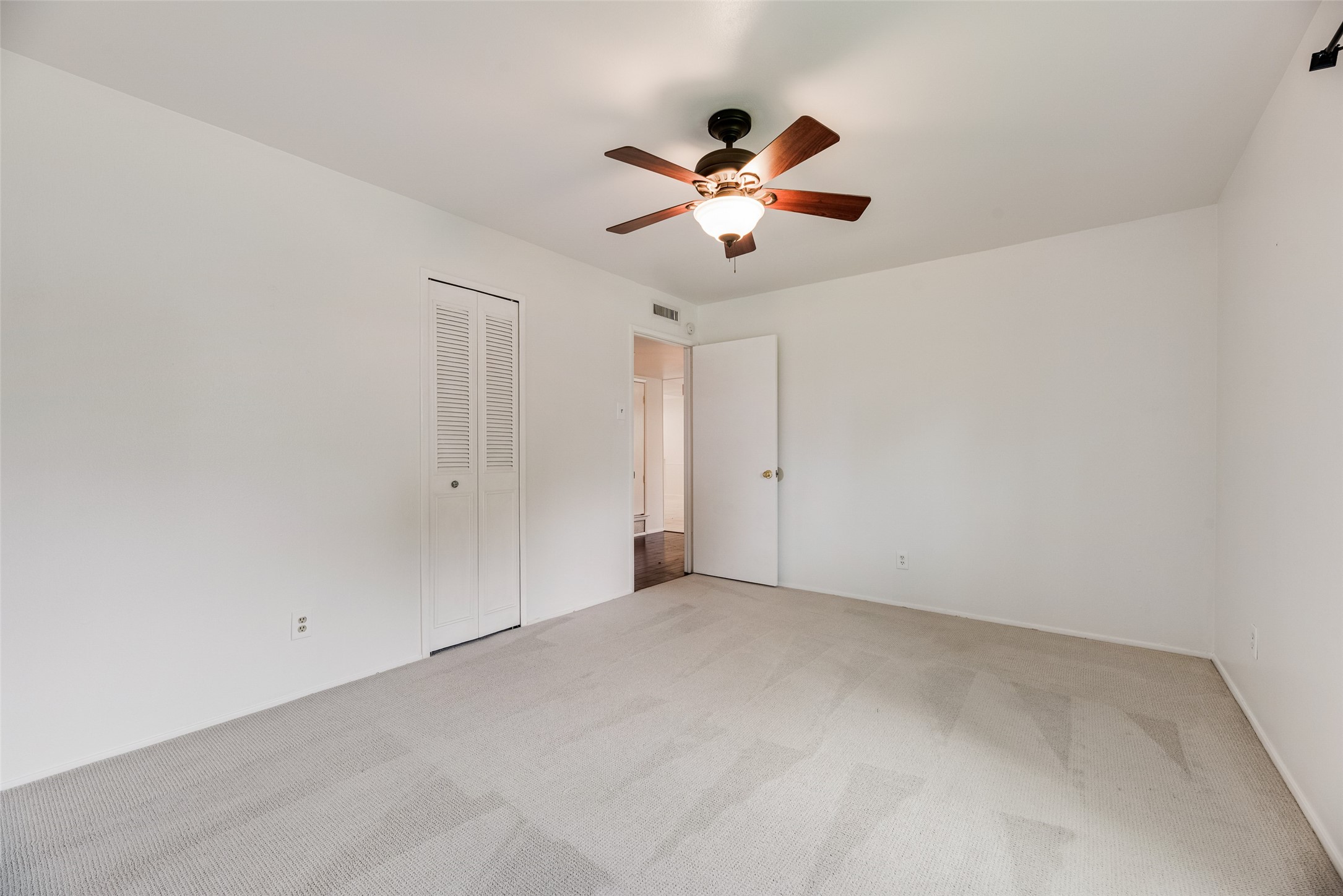 6622 Leameadow Drive Dallas TX 75248