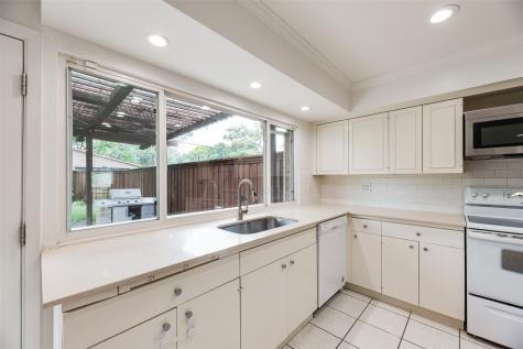 6622 Leameadow Drive Dallas TX 75248