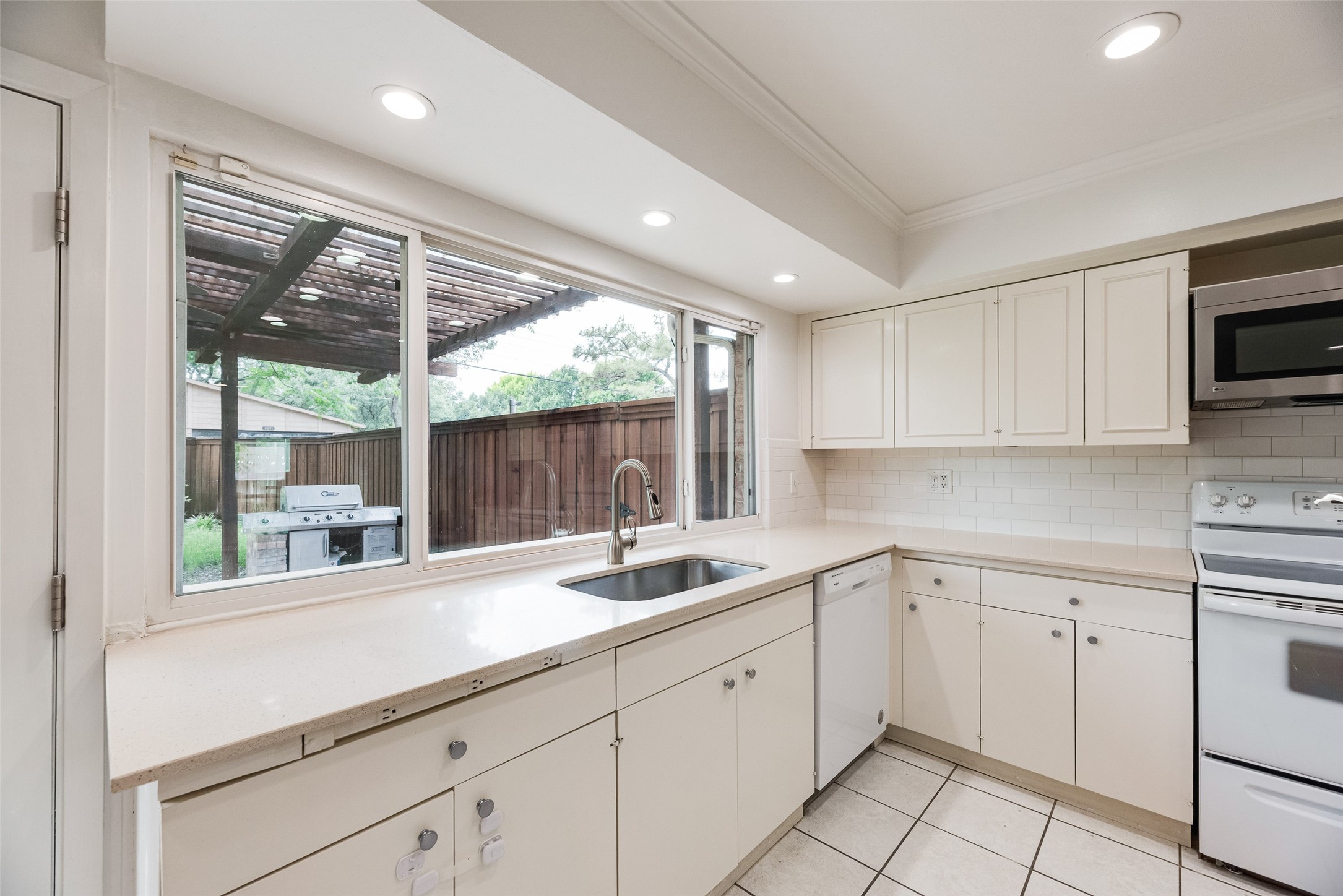 6622 Leameadow Drive Dallas TX 75248