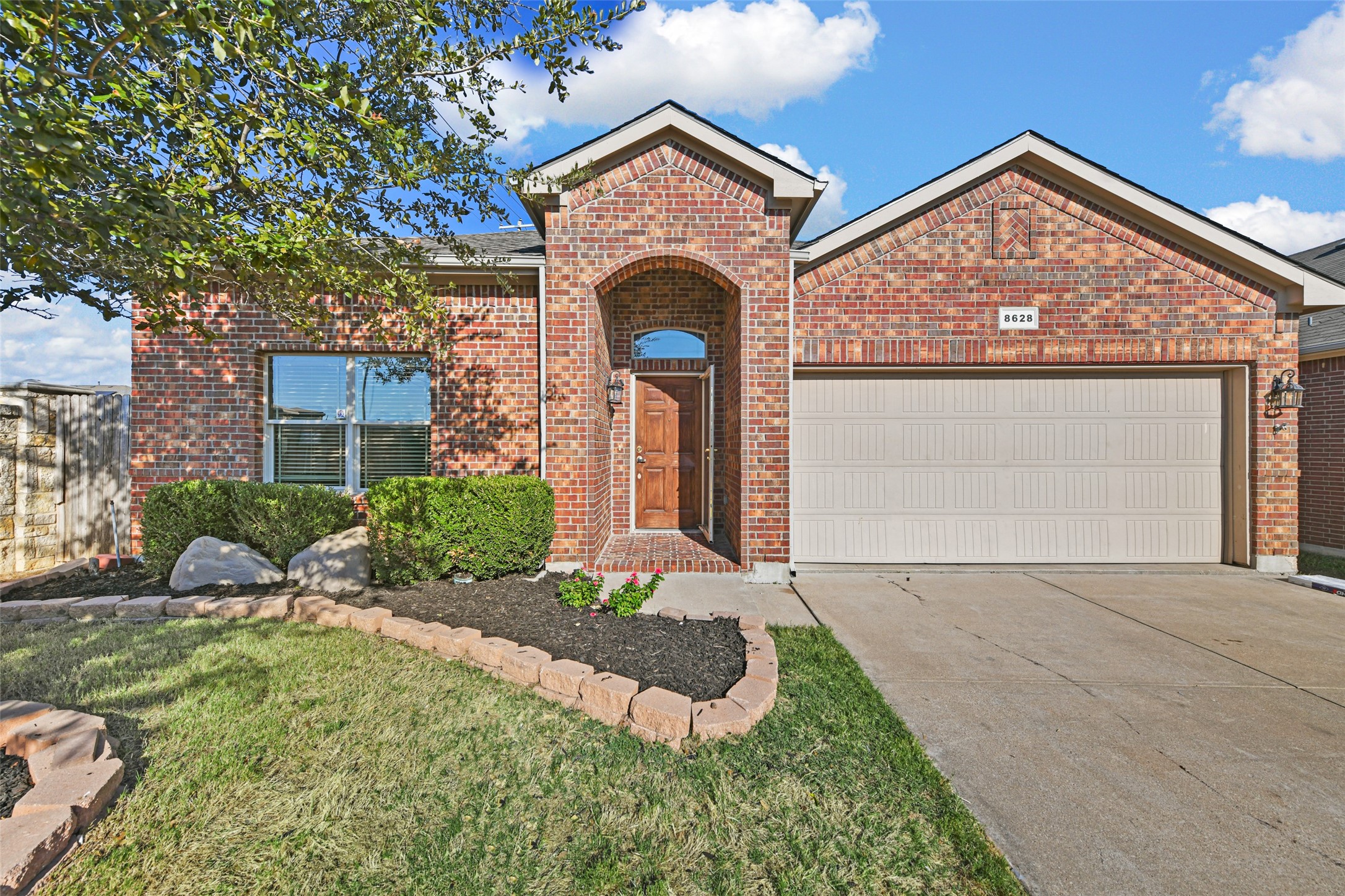 8628 Axis Deer Run Fort Worth TX 76179